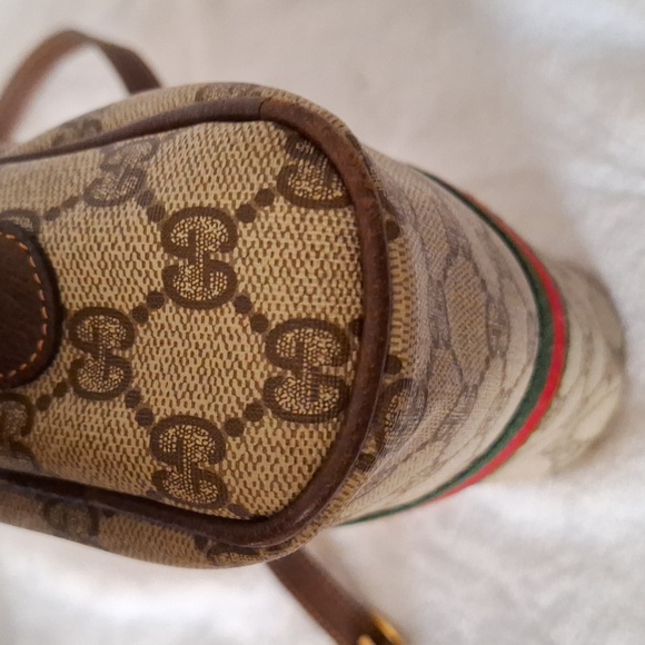 Vintage Gucci Bag - Picture 10 of 13
